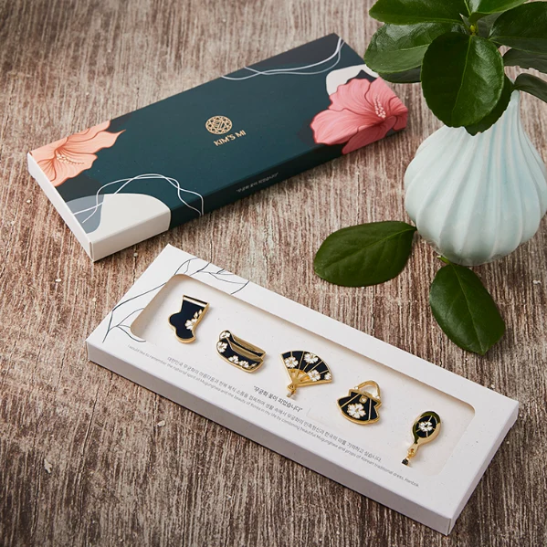 HANBOK & MUGUNGHWA MAGNET SET (5 DESIGNS)