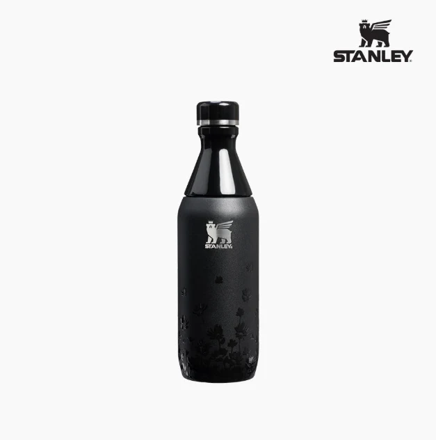 JENNIE - STANLEY 1913 X JENNIE COLLECTION THE ALL DAY SLIM LUXE BOTTLE MIDNIGHT RUBY (12OZ)